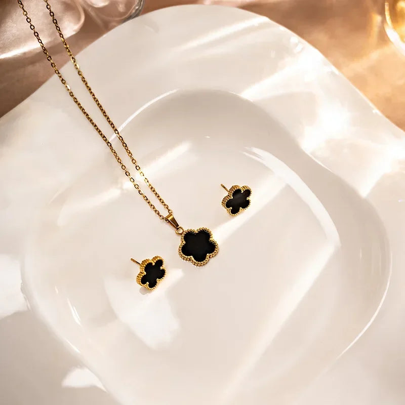 Fashionable Four-piece Set Jewelry for Woman Lucky Five-petal Flower Clover Earrings Necklace Ring Bracelet Accessories Party